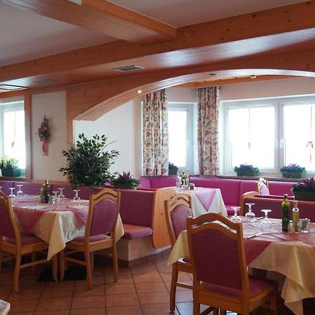 Hotel Alpenrose Passo Rolle Eksteriør billede